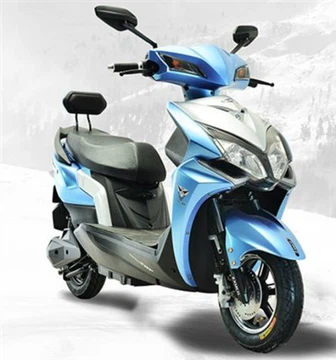 Neuer Elektroroller für Erwachsene mit zwei Rädern